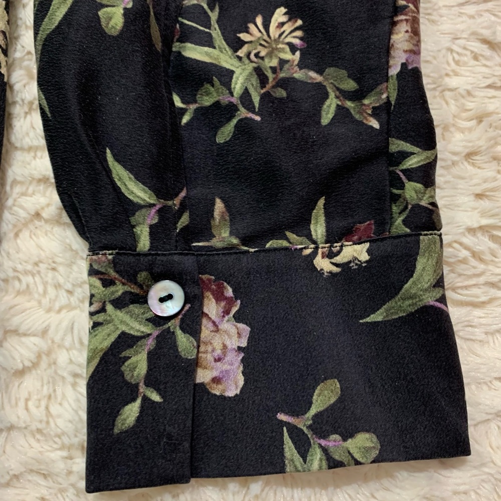 VINCE. Iris Honeysuckle 100% Silk Shaped Collar Pullover - Size S - Picture 10 of 14